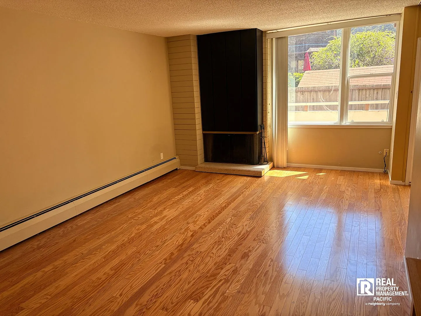 Sunny 2 bedroom in Mark Twain Building — Photo 4