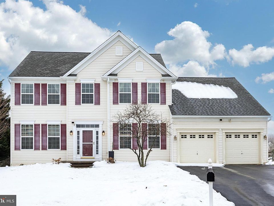 1st image of 413 Barlow Dr