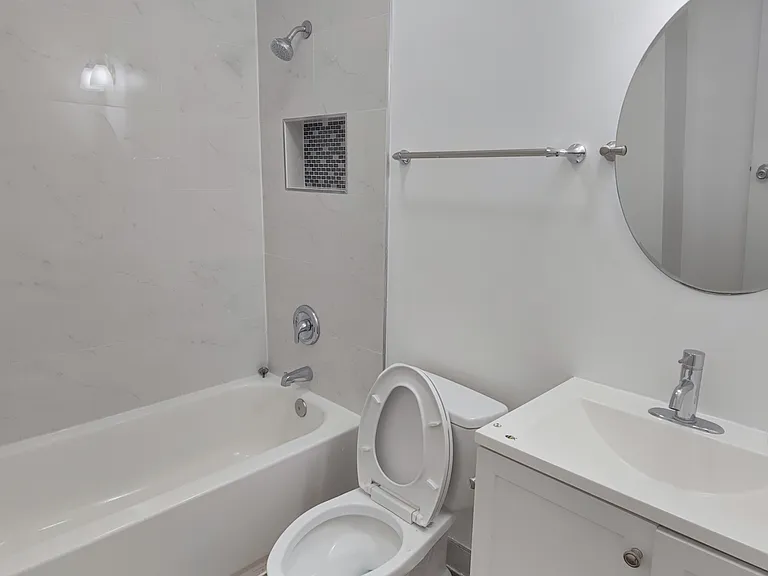 8120 Larkin Ln — Photo 11
