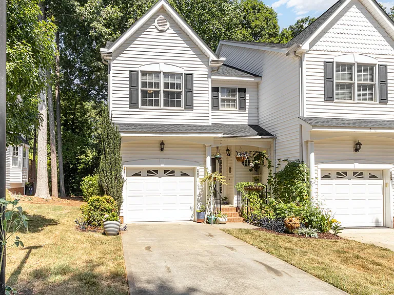 4610 Asterwood Dr — Photo 1