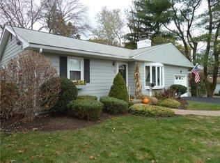 27 Landon Rd, Warwick, RI 02888