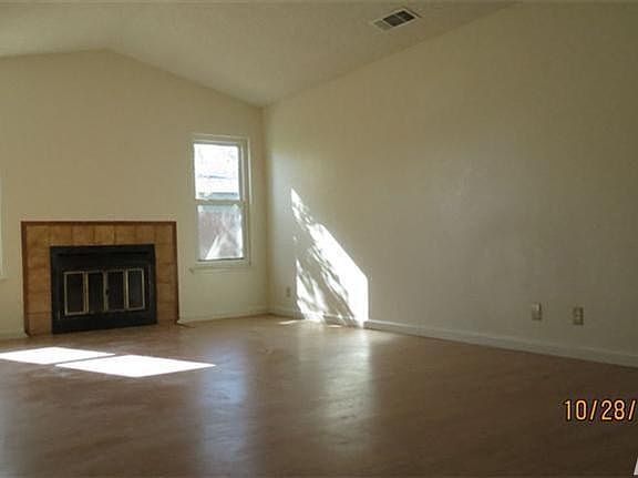 3rd image of 6686 Hometown Way