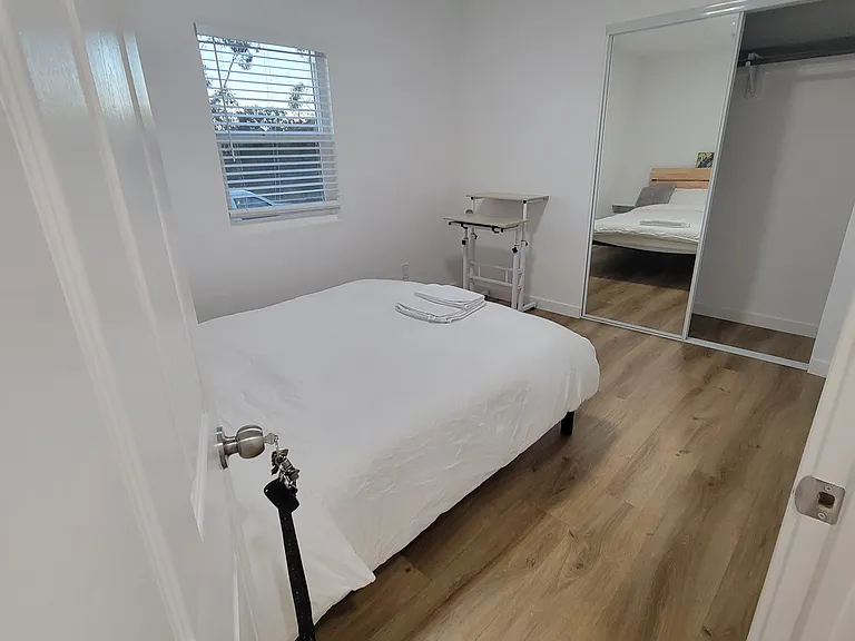 bedroom1