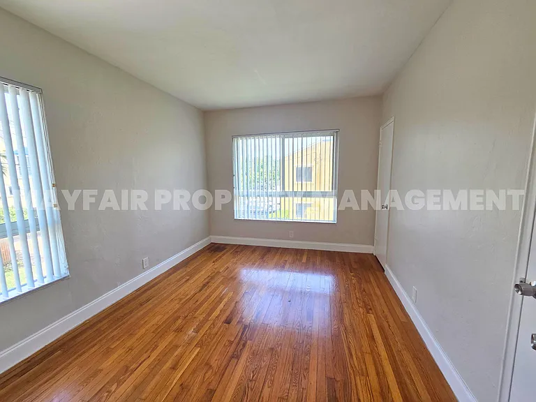 701 NE 16th Ave #28 — Photo 8