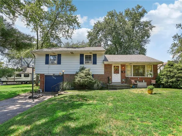 1515 Kelchner Rd, Bethlehem, PA 18018