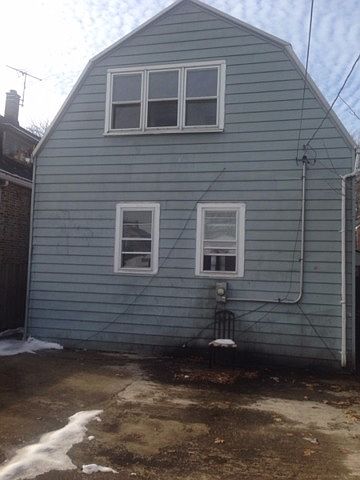 2nd image of 1037 N Karlov Ave