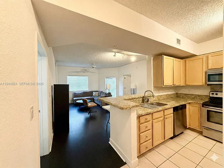 6001 SW 70th St #612 — Photo 20
