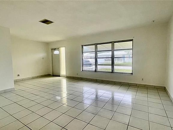 3rd image of 7109 NW 71st St