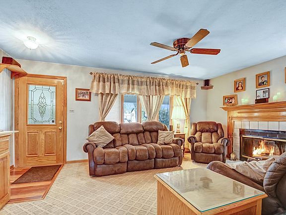 4th image of 5908 Victoria Dr