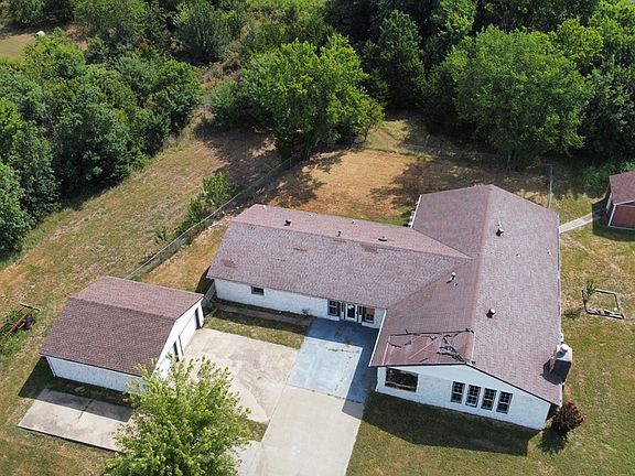 4th image of 156 County Road 3237