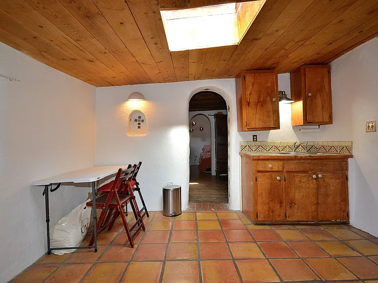 142 Duran St #3 — Photo 5