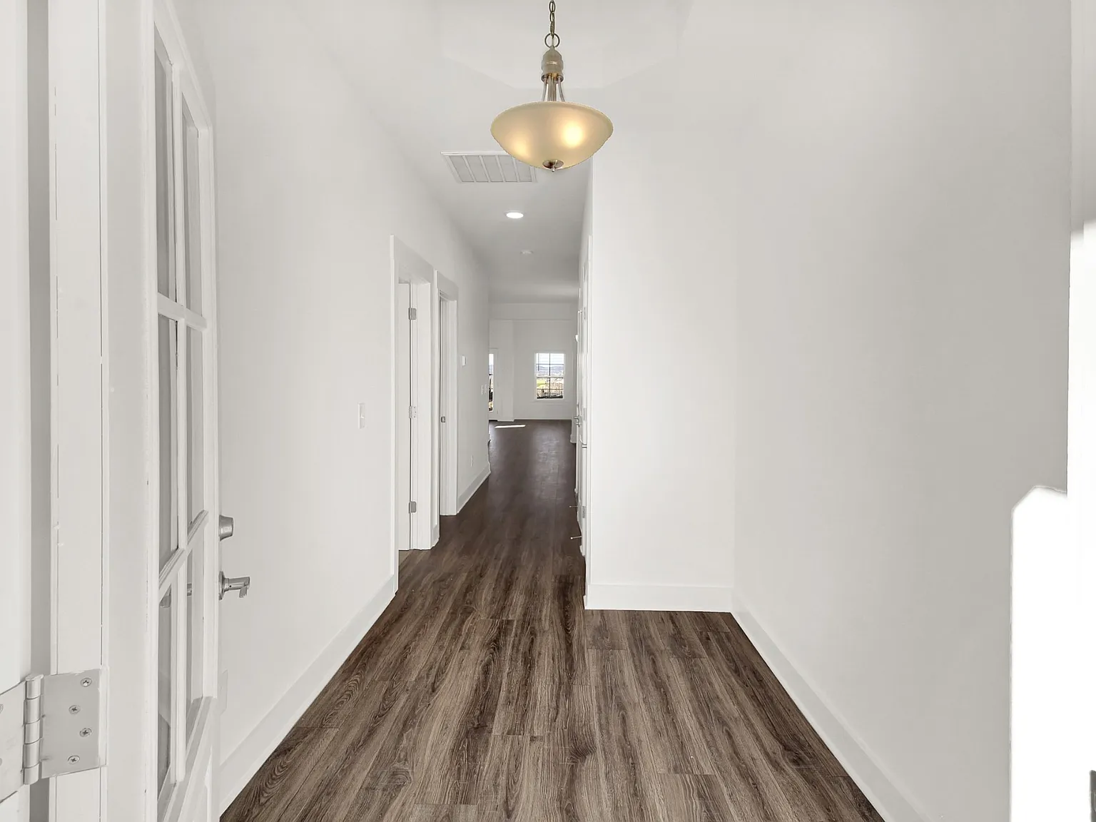 3 bed, 3.0 bath, 1802 sqft, $3,515 — Photo 4