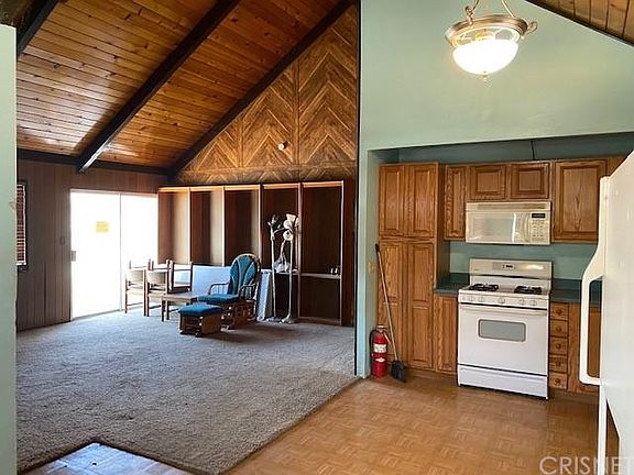 2nd image of 6516 Lakeview Dr