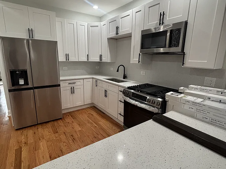 17 N Austin Blvd #1 — Photo 8