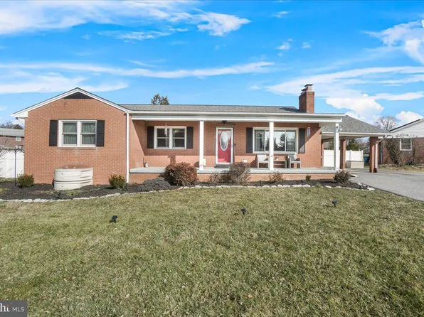 8120 Canterbury Dr, Frederick, MD 21704