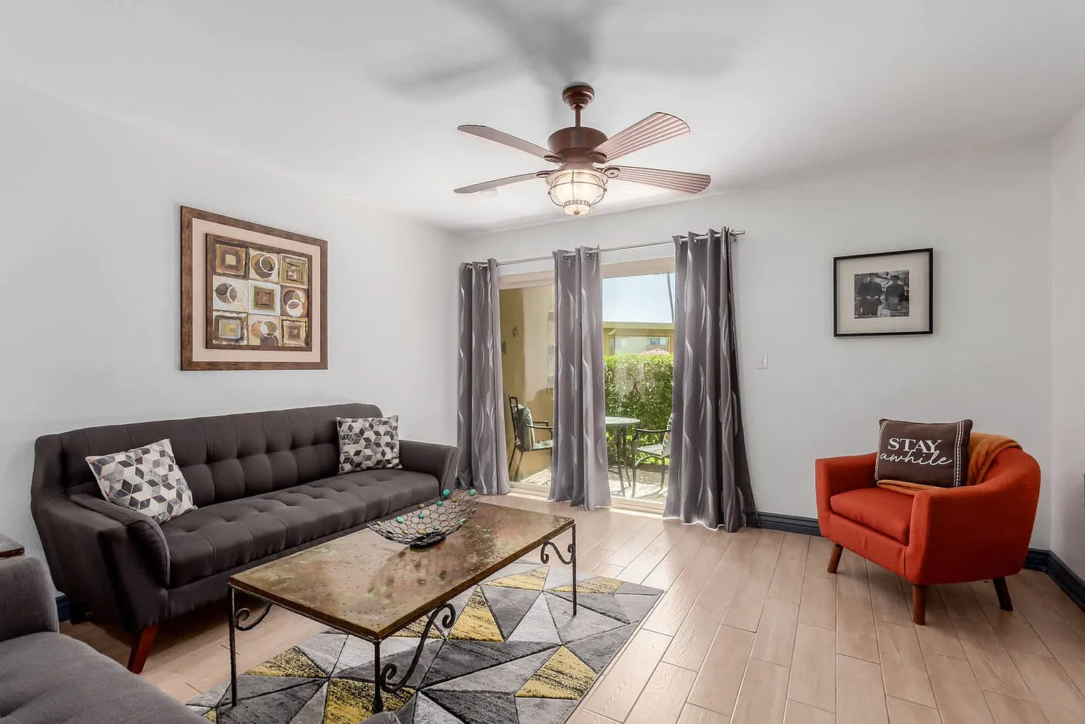 2 bed, 2.0 bath, 1097 sqft, $2,088 — Photo 1