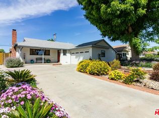 7915 Cozycroft Ave, Winnetka, CA 91306