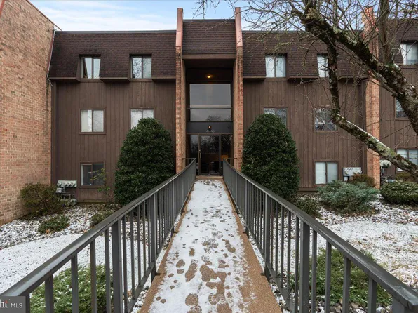 41 Hermitage Dr, New Hope, PA 18938