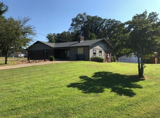 1313 Southhaven Dr, Lenoir, NC 28645