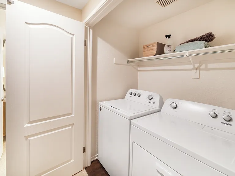 Turtle Rock Canyon Apartment Homes — Photo 6