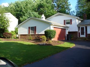 8822 Sherwood Dr NE, Warren, OH