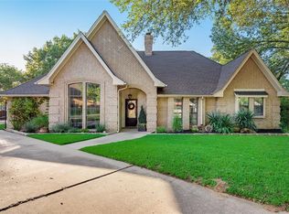 545 Indian Creek Dr, Trophy Club, TX 76262
