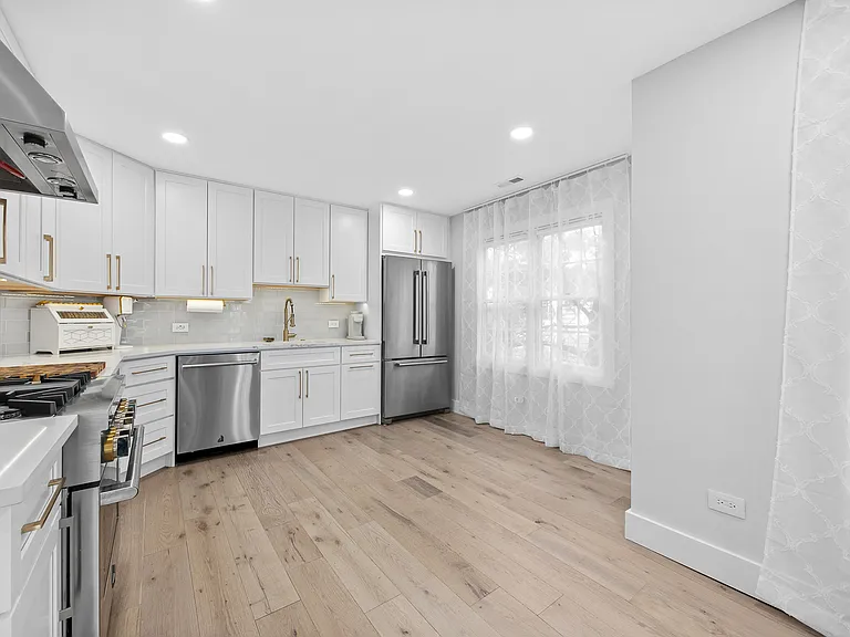 1504 Aberdeen Ct #1504 — Photo 11