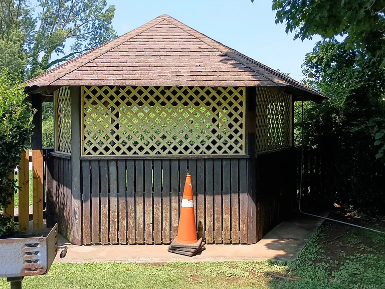2733 Jersey Ave — Photo 12