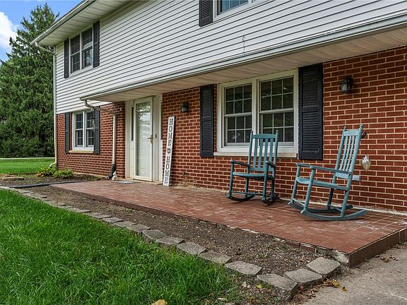 5th image of 7565 Newbury Rd
