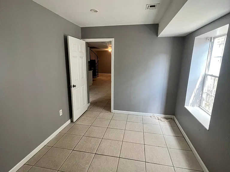 17 Prescott St — Photo 6