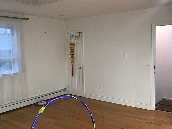 2nd image of 2314 123rd St Floor 2