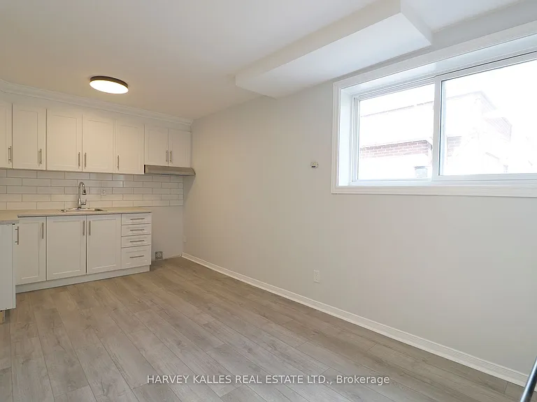 201 Augusta Ave #C — Photo 6