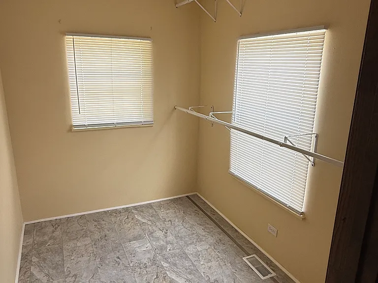1244 Lamar Hwy — Photo 4