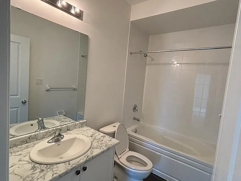 504 Littlewood Ln — Photo 15