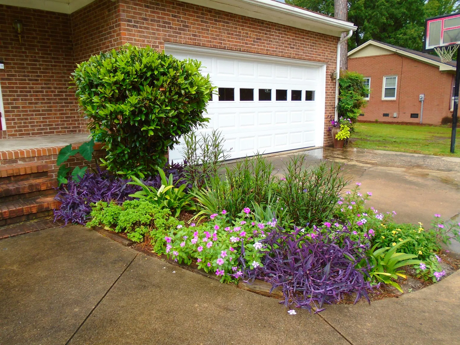 4 bed, 2.5 bath, 1892 sqft, $1,850 — Photo 3