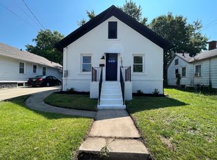 1318 S Oak St, Bloomington, IL
