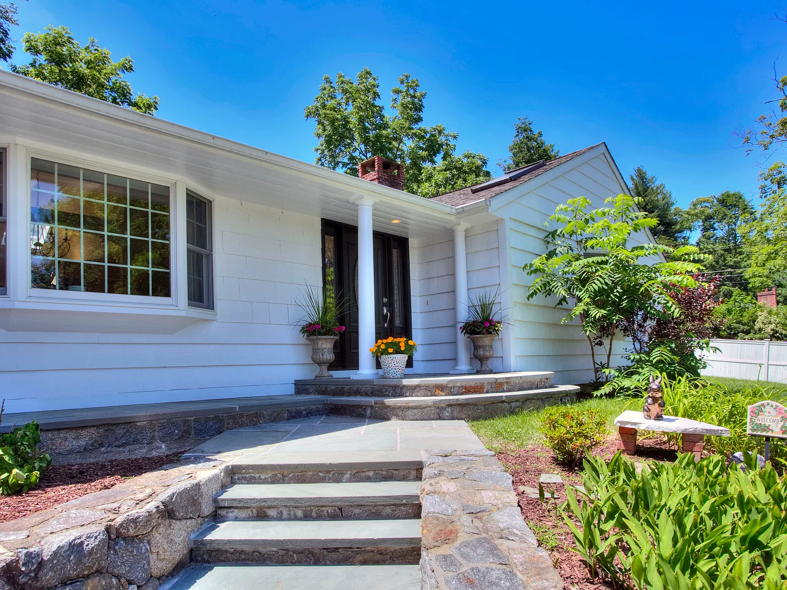 3 bed, 1776 sqft, $8,000 — Photo 3