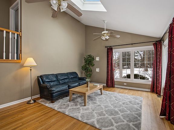 3rd image of 1449 Cavell Ave