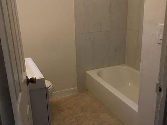 4th image of 846 Jeanne Ave #2