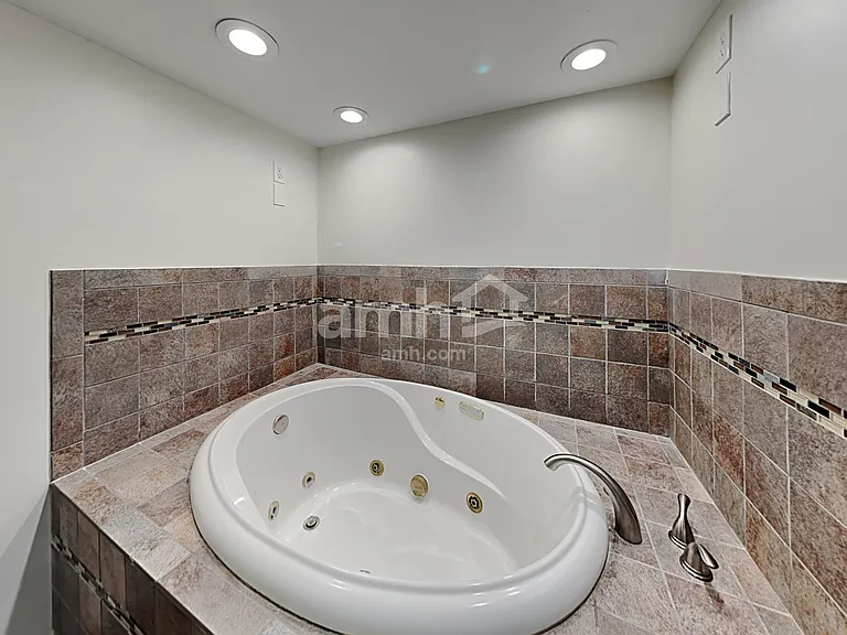 5545 Stevens Dr — Photo 16