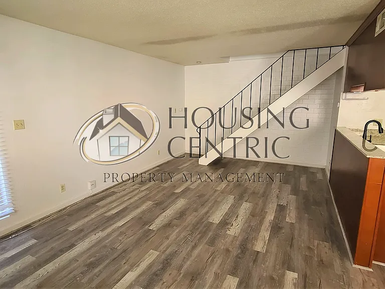 9013 Montoya St #3 — Photo 6