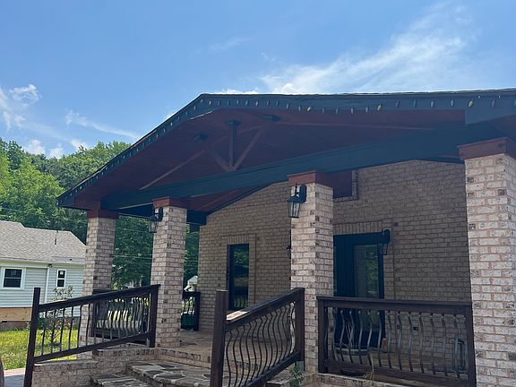2nd image of 6526 Lake Dr