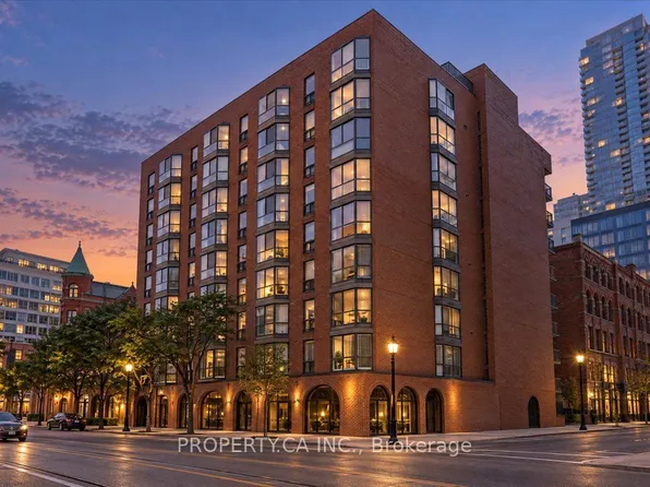 30 Church St #602, Toronto, ON M5E 1S7