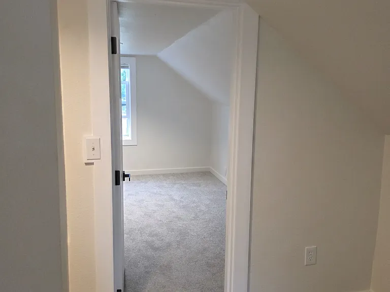 2326 SE 152nd Ave — Photo 6