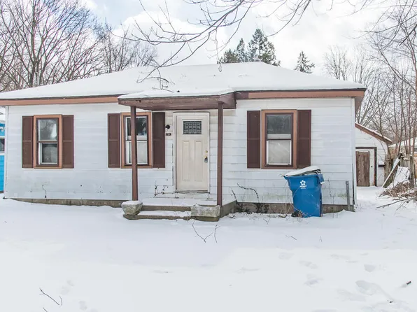3302 Market St, Kalamazoo, MI 49048