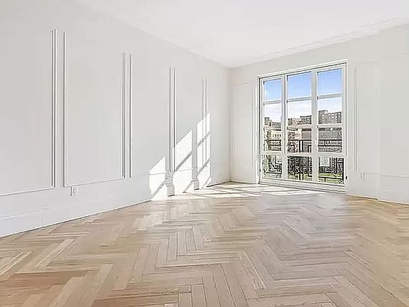 2nd image of 250 E 21st St #6D