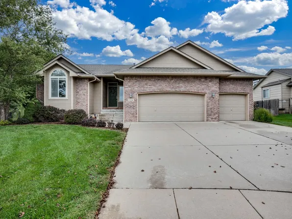 1102 N Bedford Ct, Wichita, KS 67206