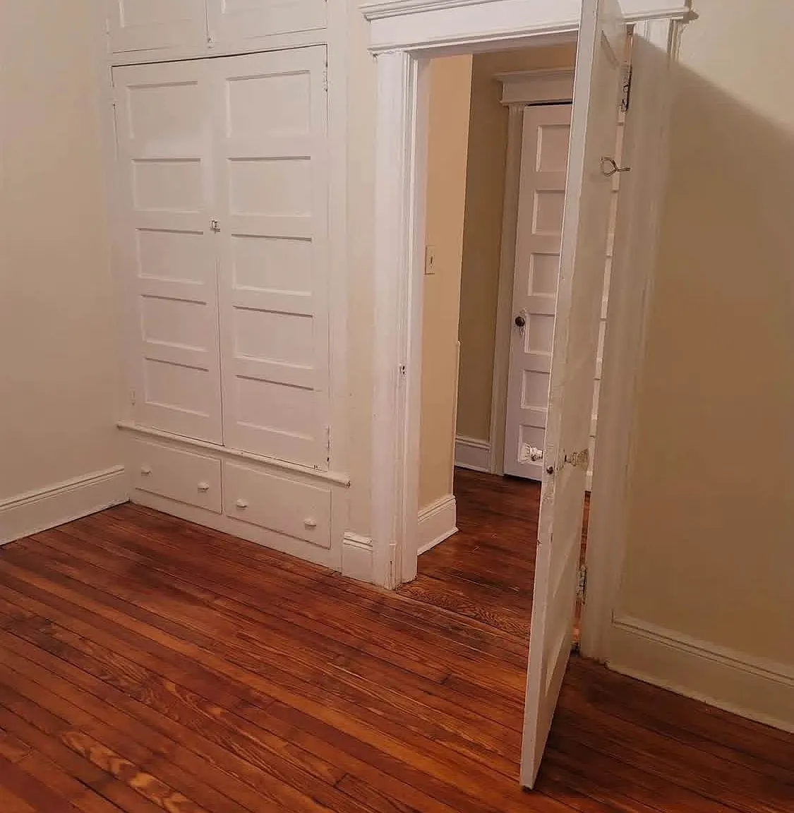 3 bed, 1250 sqft, $2,850 — Photo 2