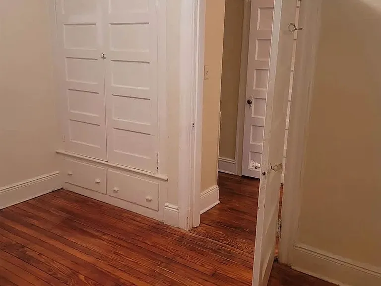 3332 John F Kennedy Blvd — Photo 2