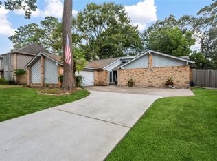 3743 Rocky Woods Dr, Kingwood, TX 77339